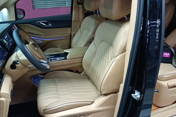 Used VOYAH Dream 2022 Low-Carbon Edition Dream+ Smart Enjoyment Package Left Front Seat