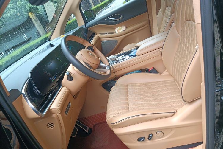 Used VOYAH Dream 2022 Low-Carbon Edition Dream+ Smart Enjoyment Package Left Front Seat