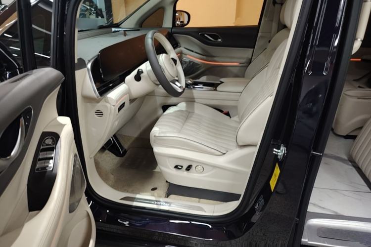 Used VOYAH Dream 2022 Low-Carbon Edition Dream+ Smart Enjoyment Package Left Front Seat