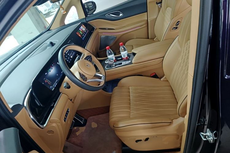 Used VOYAH Dream 2022 Low-Carbon Edition Dream+ Smart Enjoyment Package Left Front Seat