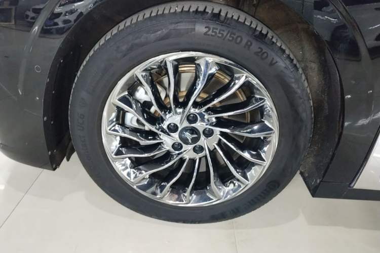 Used VOYAH Dream 2022 Low-Carbon Edition Dream+ Smart Enjoyment Package Left Front Wheel Hub