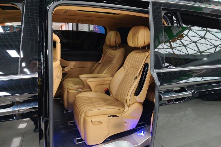 Used VOYAH Dream 2022 0-Carbon Edition Dream+ Smart Enjoyment Package 475 km Left Rear Seat