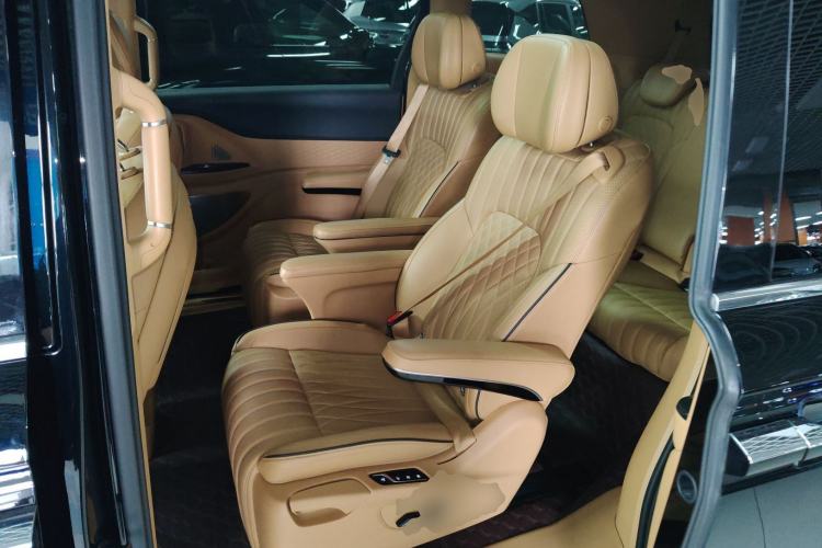 Used VOYAH Dream 2022 Low-Carbon Edition Dream+ Smart Enjoyment Package Left Rear Seat