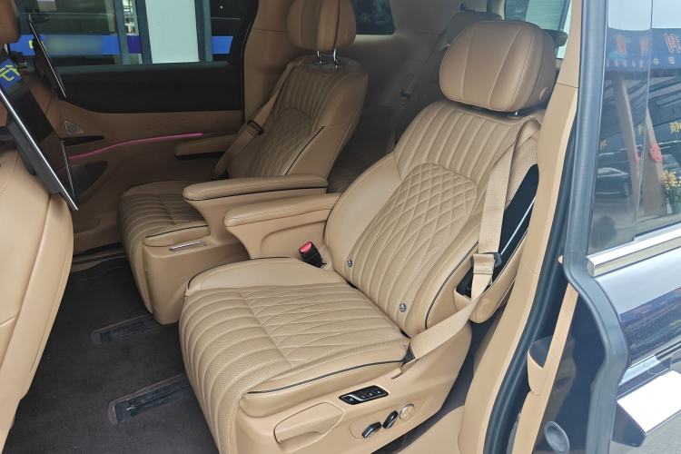 Used VOYAH Dream 2022 Low-Carbon Edition Dream+ Smart Enjoyment Package Left Rear Seat