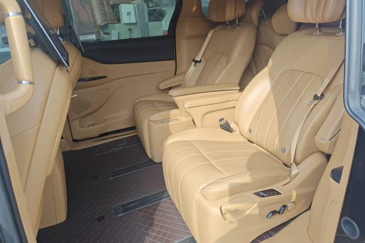 Used VOYAH Dream 2022 Low-Carbon Edition Plus Intelligent Driving Package Left Rear Seat
