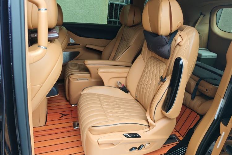 Used VOYAH Dream 2022 Low-Carbon Edition Dream+ Smart Enjoyment Package Left Rear Seat