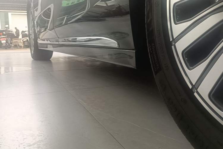 Used VOYAH Dream 2022 0-Emission Edition Dream+ Smart Range Package – 605 km Left Side Sill