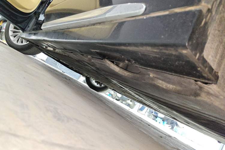 Used VOYAH Dream 2022 Low-Carbon Edition Home Left Side Sill