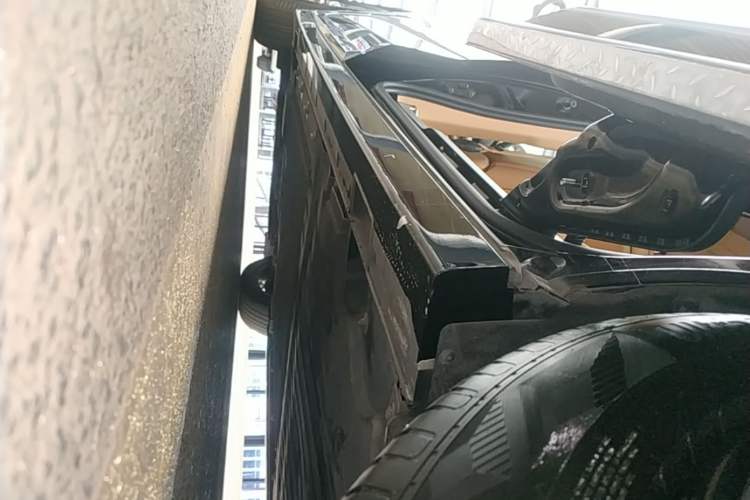 Used VOYAH Dream 2022 Low-Carbon Edition Dream+ Smart Enjoyment Package Left Side Sill