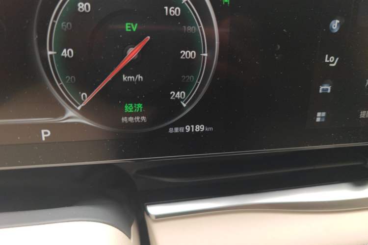 Used VOYAH Dream 2022 Low-Carbon Edition Dream+ Smart Enjoyment Package Odometer Close Up