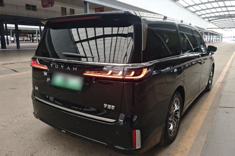 Used VOYAH Dream 2022 Low-Carbon Edition Dream+ Smart Enjoyment Package Rear Right 45 Deg