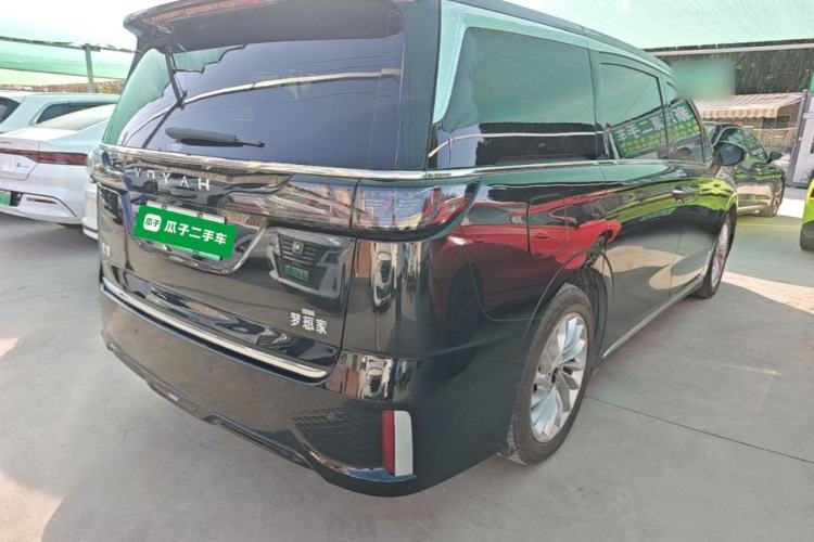 Used VOYAH Dream 2022 0-Carbon Edition Home+ Range Package 605 km Rear Right 45 Deg