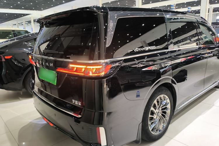 Used VOYAH Dream 2022 Low-Carbon Edition Dream+ Smart Enjoyment Package Rear Right 45 Deg