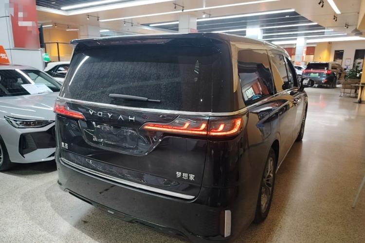 Used VOYAH Dream 2022 Low-Carbon Edition Dream+ Smart Enjoyment Package Rear Right 45 Deg