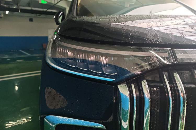 Used VOYAH Dream 2022 Low-Carbon Edition Plus Intelligent Driving Package Right Front Headlight