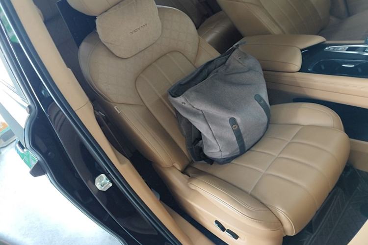 Used VOYAH Dream 2022 Low-Carbon Edition Plus Intelligent Driving Package Right Front Seat