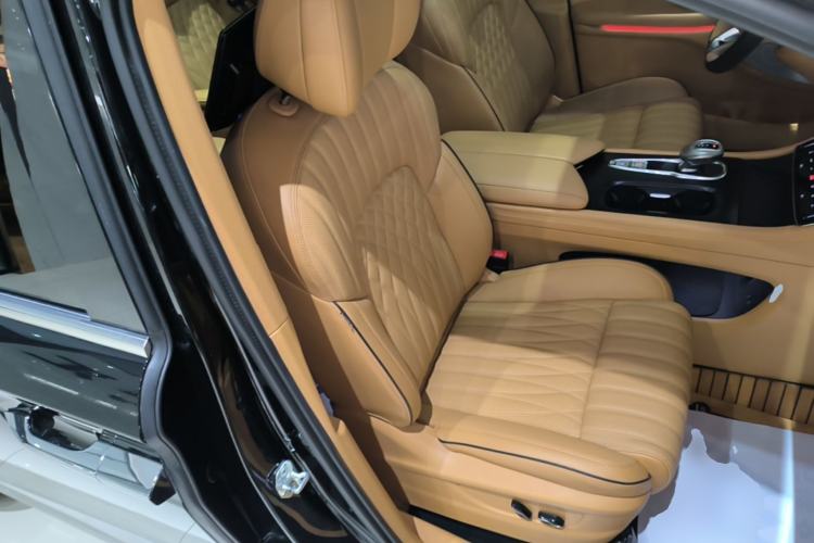 Used VOYAH Dream 2022 Low-Carbon Edition Dream+ Smart Enjoyment Package Right Front Seat