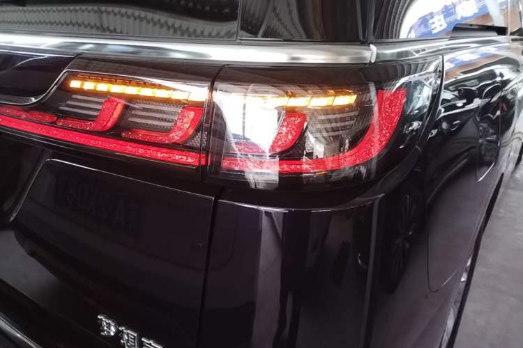 Used VOYAH Dream 2022 Low-Carbon Edition Home Right Rear Taillight