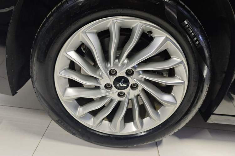 Used VOYAH Dream 2022 Low-Carbon Edition Home Right Rear Wheel Hub