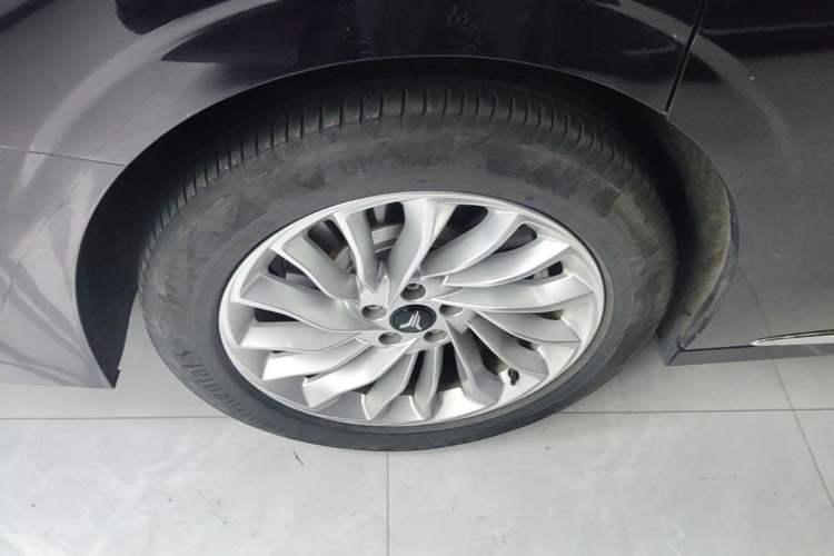 Used VOYAH Dream 2022 Low-Carbon Edition Home Right Rear Wheel Hub