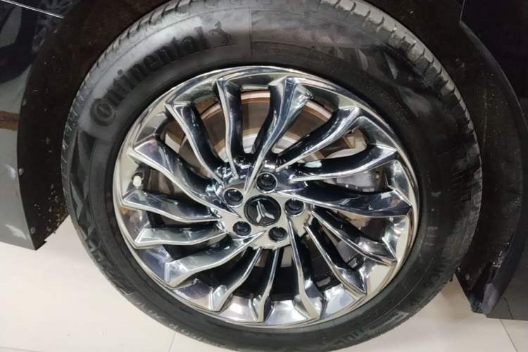 Used VOYAH Dream 2022 Low-Carbon Edition Dream+ Smart Enjoyment Package Right Rear Wheel Hub