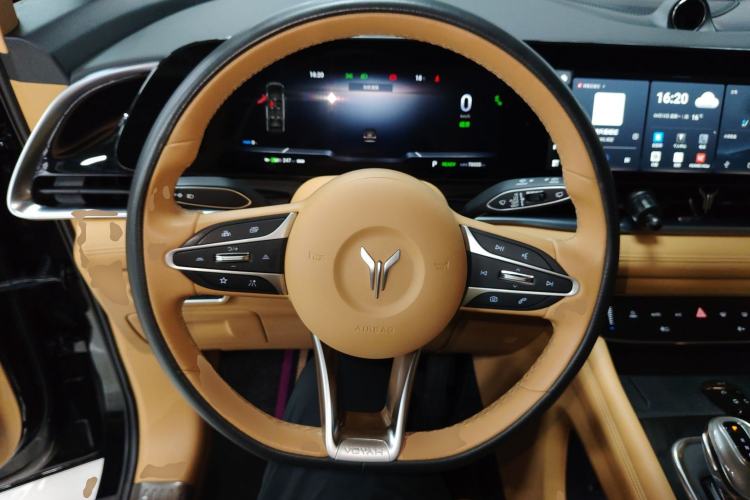 Used VOYAH Dream 2022 0-Carbon Edition Dream+ Smart Enjoyment Package 475 km Steering Wheel