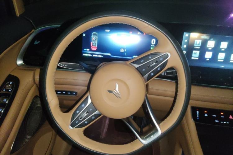 Used VOYAH Dream 2022 Low-Carbon Edition Dream+ Smart Enjoyment Package Steering Wheel