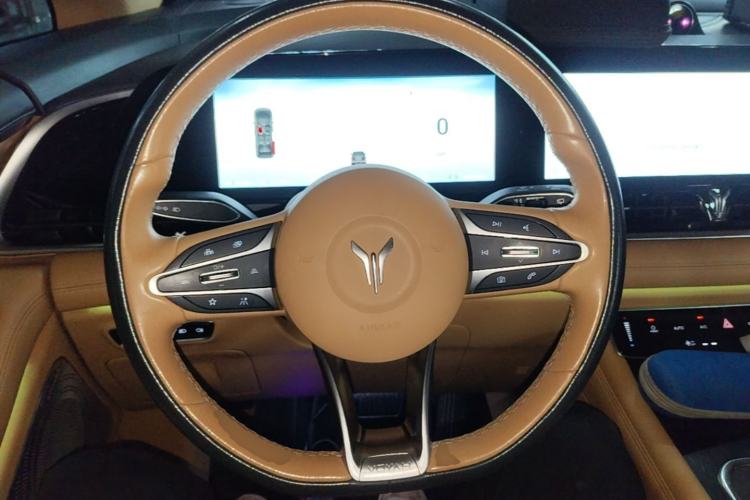 Used VOYAH Dream 2022 Low-Carbon Edition Dream+ Smart Enjoyment Package Steering Wheel