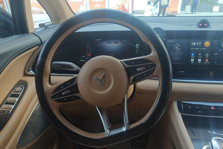 Used VOYAH Dream 2022 Low-Carbon Edition Dream+ Smart Enjoyment Package Steering Wheel