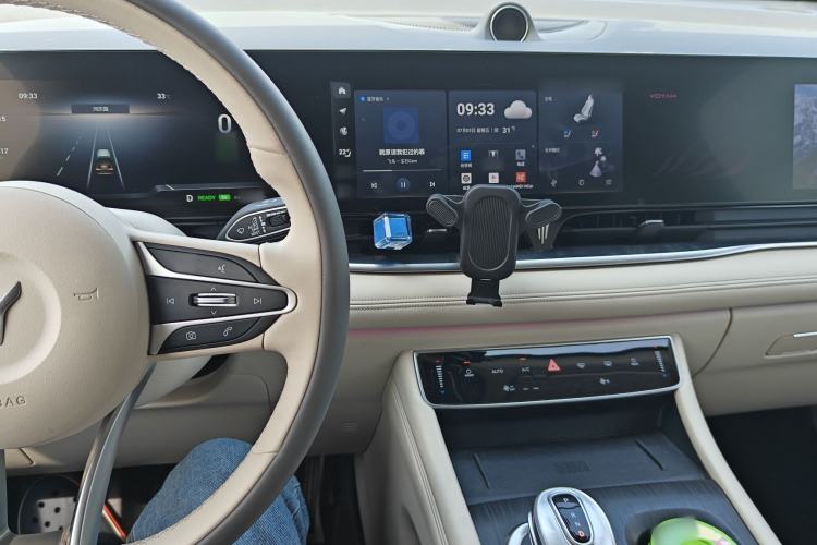 Used VOYAH Dream 2022 Low-Carbon Edition Dream+ Smart Enjoyment Package Steering Wheel