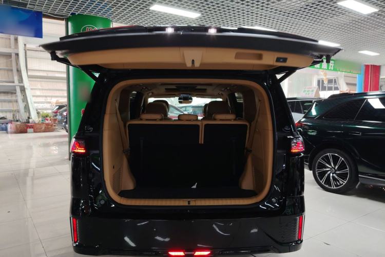 Used VOYAH Dream 2022 Low-Carbon Edition Dream+ Smart Enjoyment Package Trunk