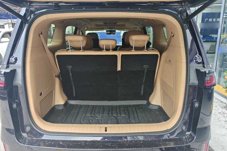 Used VOYAH Dream 2022 Low-Carbon Edition Dream+ Smart Enjoyment Package Trunk