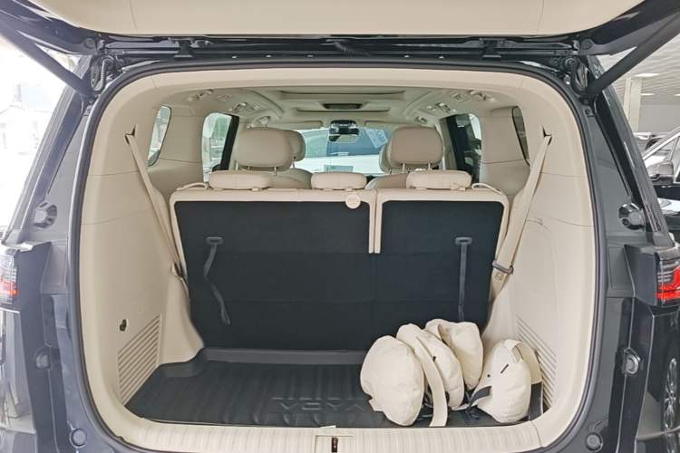 Used VOYAH Dream 2022 Low-Carbon Edition Dream+ Smart Enjoyment Package Trunk