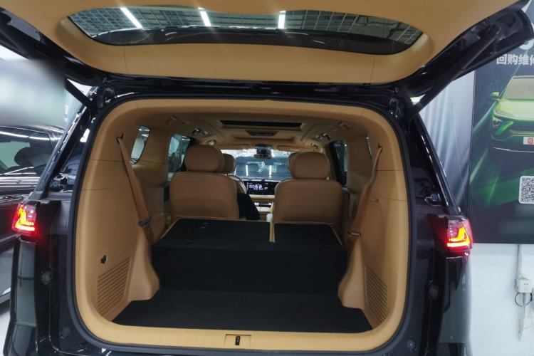 Used VOYAH Dream 2022 Low-Carbon Edition Home Trunk