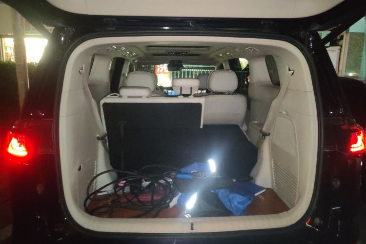 Used VOYAH Dream 2022 Low-Carbon Edition Dream+ Smart Enjoyment Package Trunk