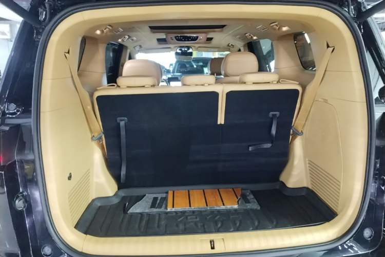 Used VOYAH Dream 2022 Low-Carbon Edition Dream+ Smart Enjoyment Package Trunk