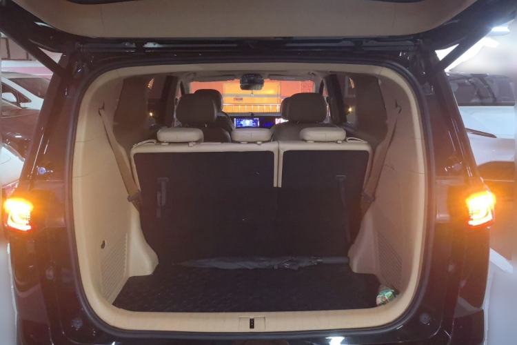 Used VOYAH Dream 2022 Low-Carbon Edition Dream+ Smart Enjoyment Package Trunk