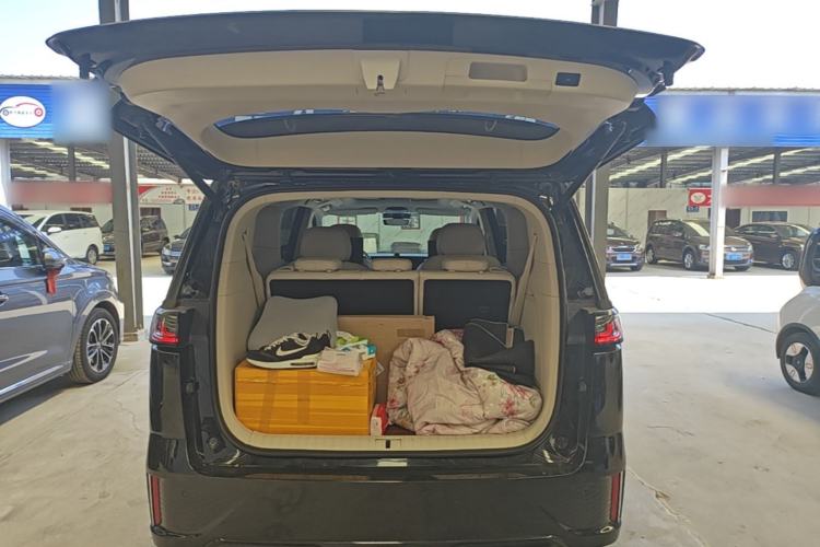 Used VOYAH Dream 2022 Low-Carbon Edition Dream+ Smart Enjoyment Package Trunk