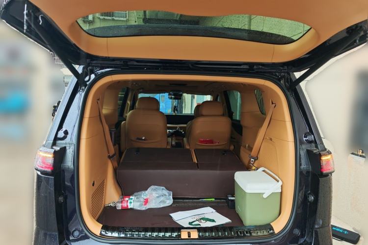 Used VOYAH Dream 2022 Low-Carbon Edition Dream+ Smart Enjoyment Package Trunk