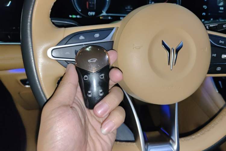 Used VOYAH Dream 2022 Low-Carbon Edition Dream+ Smart Enjoyment Package Vehicle Key