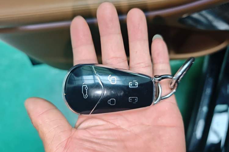 Used VOYAH Dream 2022 Low-Carbon Edition Plus Intelligent Driving Package Vehicle Key