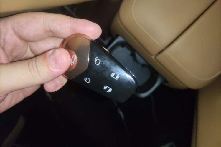 Used VOYAH Dream 2022 Low-Carbon Edition Dream+ Smart Enjoyment Package Vehicle Key