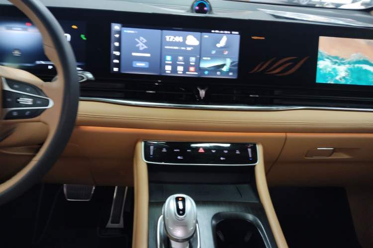 Used VOYAH Dream 2022 Low-Carbon Edition Dream+ Smart Enjoyment Package Audio And AC Panel
