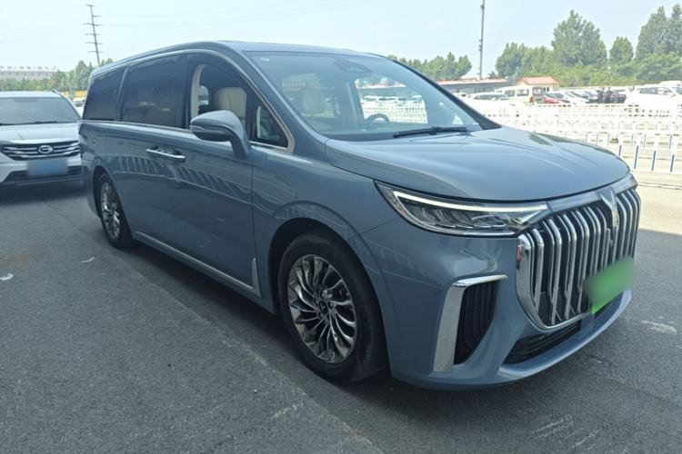 Used VOYAH Dream 2022 Low-Carbon Edition Dream+ Smart Enjoyment Package Front Right 45 Deg