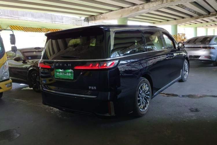 Used VOYAH Dream 2022 Low-Carbon Edition Dream+ Smart Enjoyment Package Rear Right 45 Deg