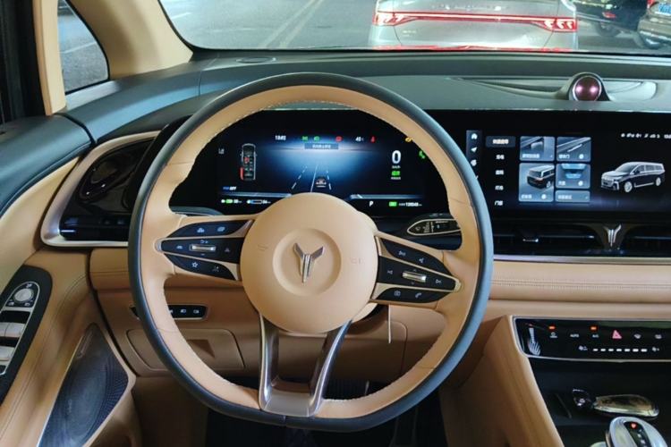Used VOYAH Dream 2022 Low-Carbon Edition Dream+ Smart Enjoyment Package Steering Wheel