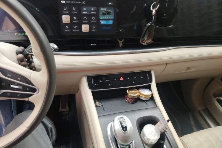 Used VOYAH Dream 2022 Low-Carbon Edition Dream+ Smart Enjoyment Package Audio And AC Panel