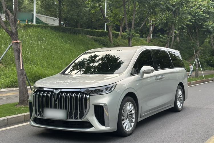 Used VOYAH Dream 2022 Low-Carbon Edition Plus Intelligent Driving Package Guazi used car, China used car export, Used car for sale, Used VOYAH cars, Cheapest cars for sale