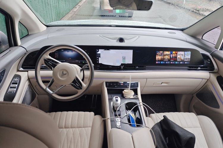 Used VOYAH Dream 2022 Low-Carbon Edition Dream+ Smart Enjoyment Package Center Console