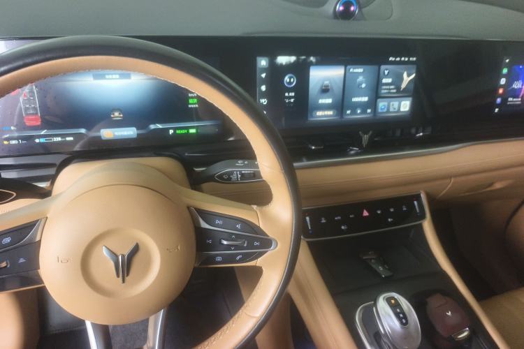 Used VOYAH Dream 2022 Low-Carbon Edition Dream+ Smart Enjoyment Package Center Console